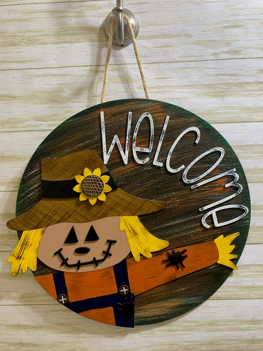 Scarecrow Welcome Wood Round